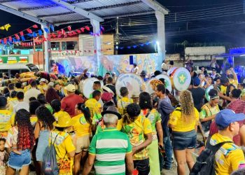 Com 36 anos de resistência, Mocinha do Sertão é batizada em noite cultural na Vila Dom Luís