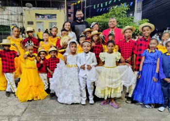 Quadrilha Junina Mirim Mocinha do Sertão celebra 22 anos com batizado emocionante