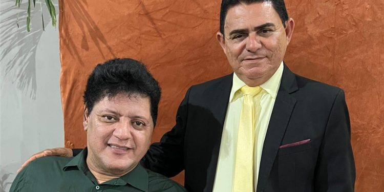 Após sobreviver a sequestro brutal, cantor gospel e ex-deputado testemunha pela terceira vez na Assembleia de Deus da Raposa