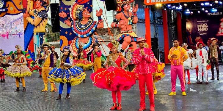 Mocinha do Sertão encanta o público no Arraial do Ipem com espetáculo de cores, tradição e irreverência*