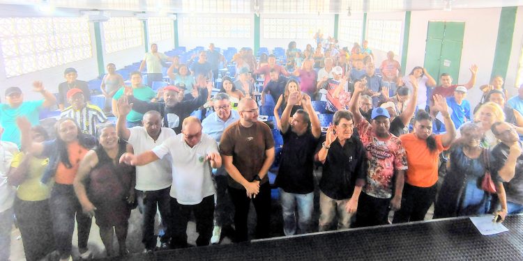 Plenária Popular reúne lideranças e vereadores em apoio ao projeto MACAÍB na Grande Ilha