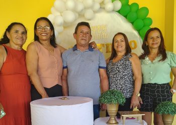 Em Raposa, vereadora Rosinha participa da celebração dos 64 anos do irmão