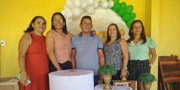 Em Raposa, vereadora Rosa do Araçagi participa da celebração dos 64 anos do irmão