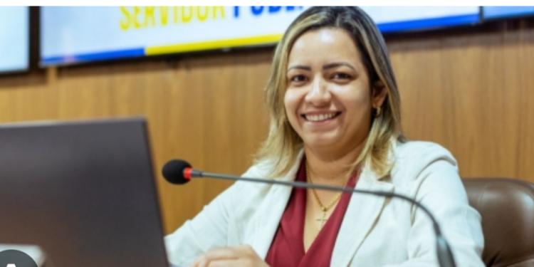 Vereadora Magnólia Dias propõe homenagem a profissionais da comunicação em São Luís
